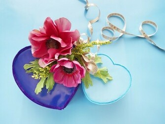 Love Flower Wallpaper Which Is Under The
