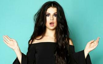 Selena Gomez Celebrity Wide Wallpaper