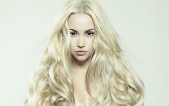 Long Blonde Hair Model Full HD Pictures