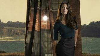 Evangeline Lilly Actress Brunette Girl Gray Sea