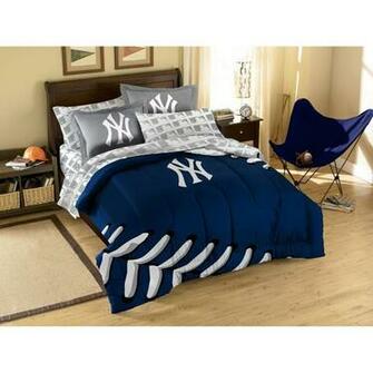 New York Yankees Contrast Twin Comforter Bed In A Bag