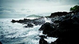 Ocean Waves Mac Wallpaper