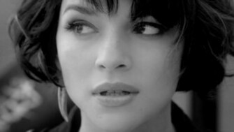 Norah Jones So Lovely Hq Wallpaper