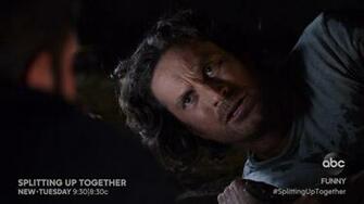 Splitting Up Together Sneak Peek Oliver Hudson Gets A Halloween