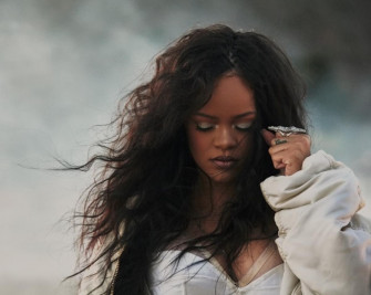Rihanna Says There S About Versions Of Super Bowl Halftime