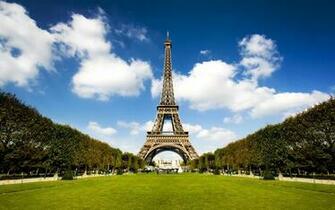 Eiffel Tower Wallpaper HD