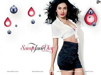 Sarah Jane Dias Wallpaper