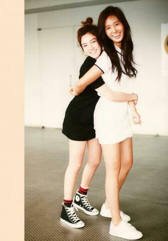 Hyoyeon Gives Yuri A Backhug Wallpaper Snsd Artistic Gallery