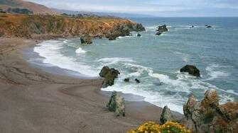Schoolhouse Beach In California Wallpaper