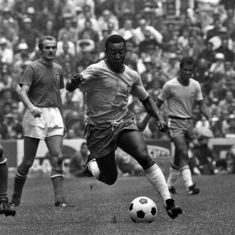 Wallpaper iPad Football Pel