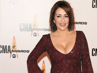 Patricia Heaton Wallpaper