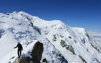 Image Mountaineer Crag Sports Mountain Mountaineering Snow