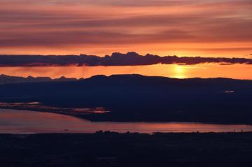 File Anchorage Alaska With Sleeping Lady In The Background