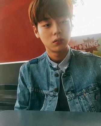 Winkhoonie A Boyfriend Material Gramunion