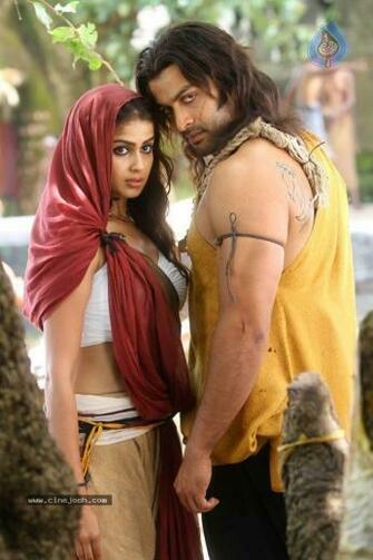 Urumi Movie New Stills Photos Gallery