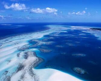 Blue Water Nature Wallpaper