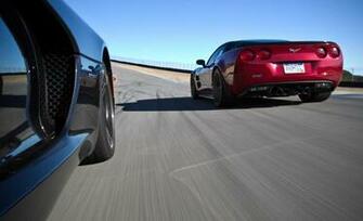 Srt Viper Gts And Chevrolet Corvette Zr1 Photo