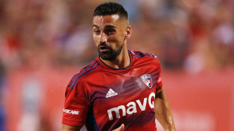 Sebastian Lletget Fc Dallas Jersey Wallpaper