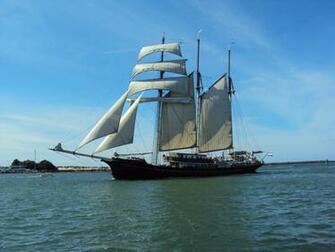 Old Sailing Ship Wallpaper