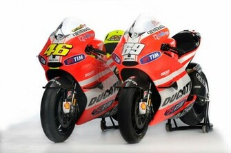 Motogp Bikes Wallpaper Ducati Desmosedici Gp11