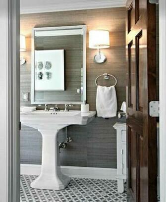 Arrow Keys To More Bathrooms Swipe Photo