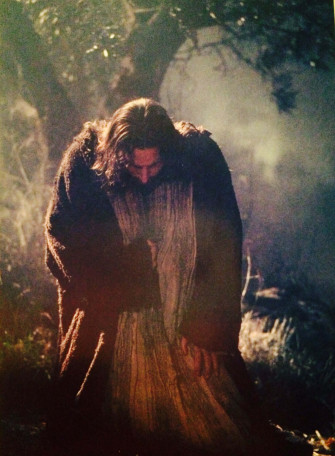 Jesus Praying In The Garden Of Gethsemane Wallpaper