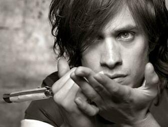 Gabriel Garcia Bernal HD Wallpaper