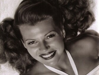Rita Hayworth03 Wallpaper