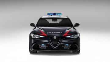Wallpaper Alfa Romeo Giulia Quadrifoglio Carabinieri Police