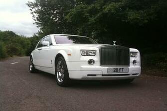 Rolls Royce Phantom Limousine Background Wallpaper