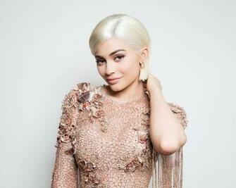Kylie Jenner Wallpaper