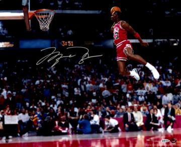 Michael Jordan Great Dunk Wallpaper Desktop Background
