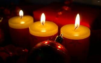 Christmas Candles Wallpaper Holiday