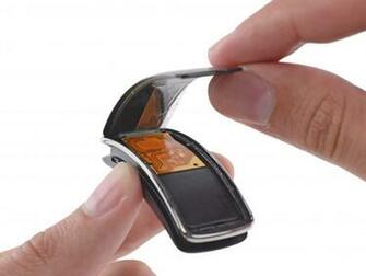 The Gear Fit Teardown Reveals A Curved Battery