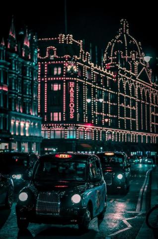 Harrods And Black Cabs London Wallpaper Things To Do In
