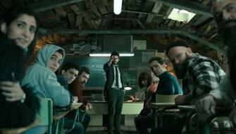 Se Estrena La Casa De Papel Con El C Ntabro Javier