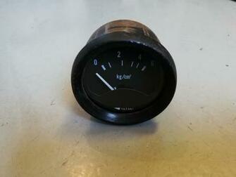 Volvo Oil Pressure Gauge Yazaki 12volt Used