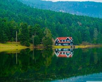 Bolu Abant Ultra HD Desktop Background Wallpaper For 4k UHD Tv