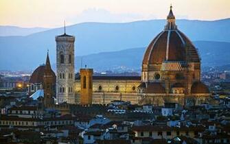Catedral Casa De Santa Maria Del Fiore Wallpaper