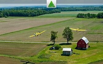 Farm Tractor Wallpaper Displaying Image For