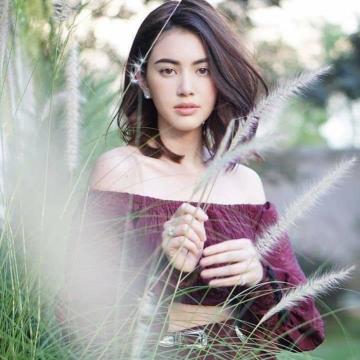 Mai Davika Fan Club Photos