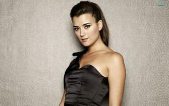 Cote De Pablo Ncis Leaving Wallpaper
