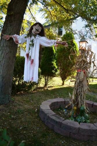 Creepy And Cool Halloween Yard Dcor Ideas Drawings Art Design
