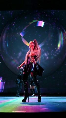 Imitaci N Ariana Grande Ideas Sweetener