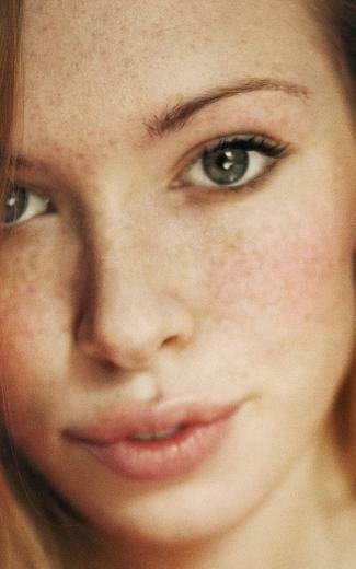 Portrait Of A Pretty Face Nexus Wallpaper