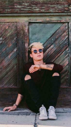Kian Lawley Lockscreen Wallpaper Found On N Jc