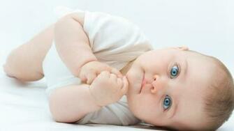 Cute Baby Wallpaper