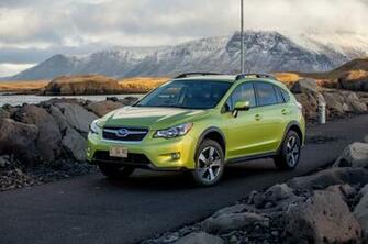 Subaru Xv Crosstrek Hybrid Green Front Three Quarter Wallpaper