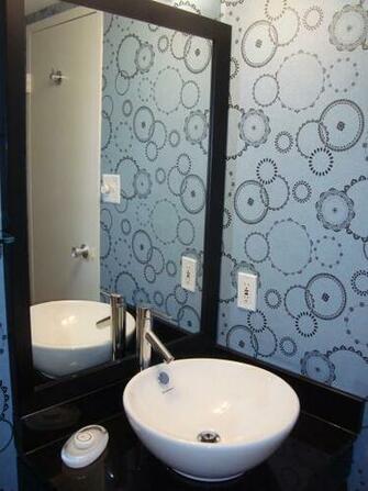 Wallpaper Ideas For Bathrooms