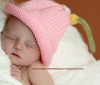 Newborn Baby Wallpaper